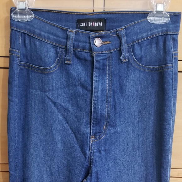Fashion Nova High WaistJeans - Picture 7 of 8